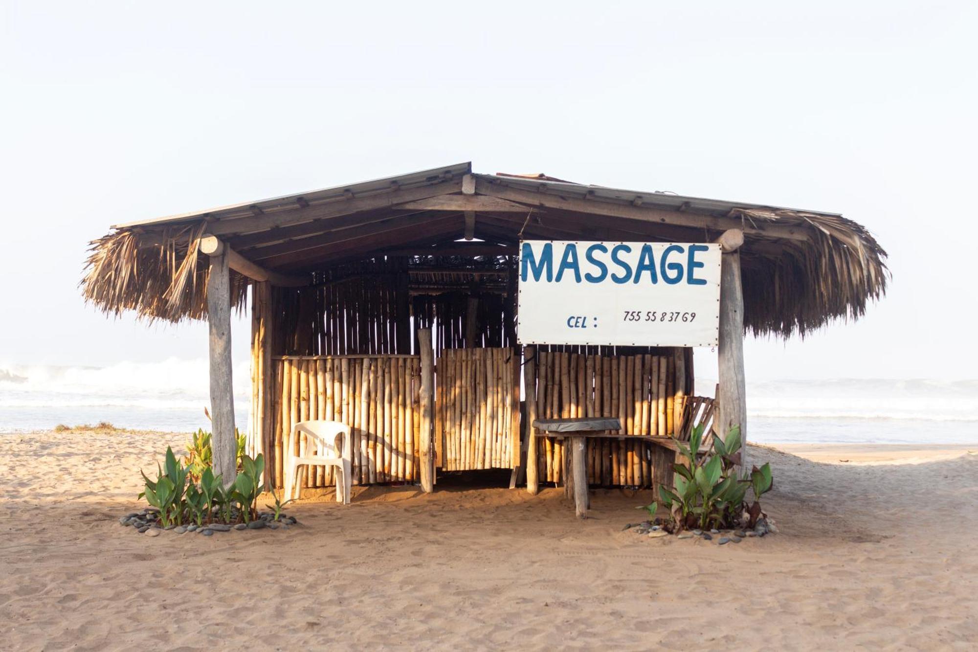 Hotel Tres Santos Troncones Exterior photo