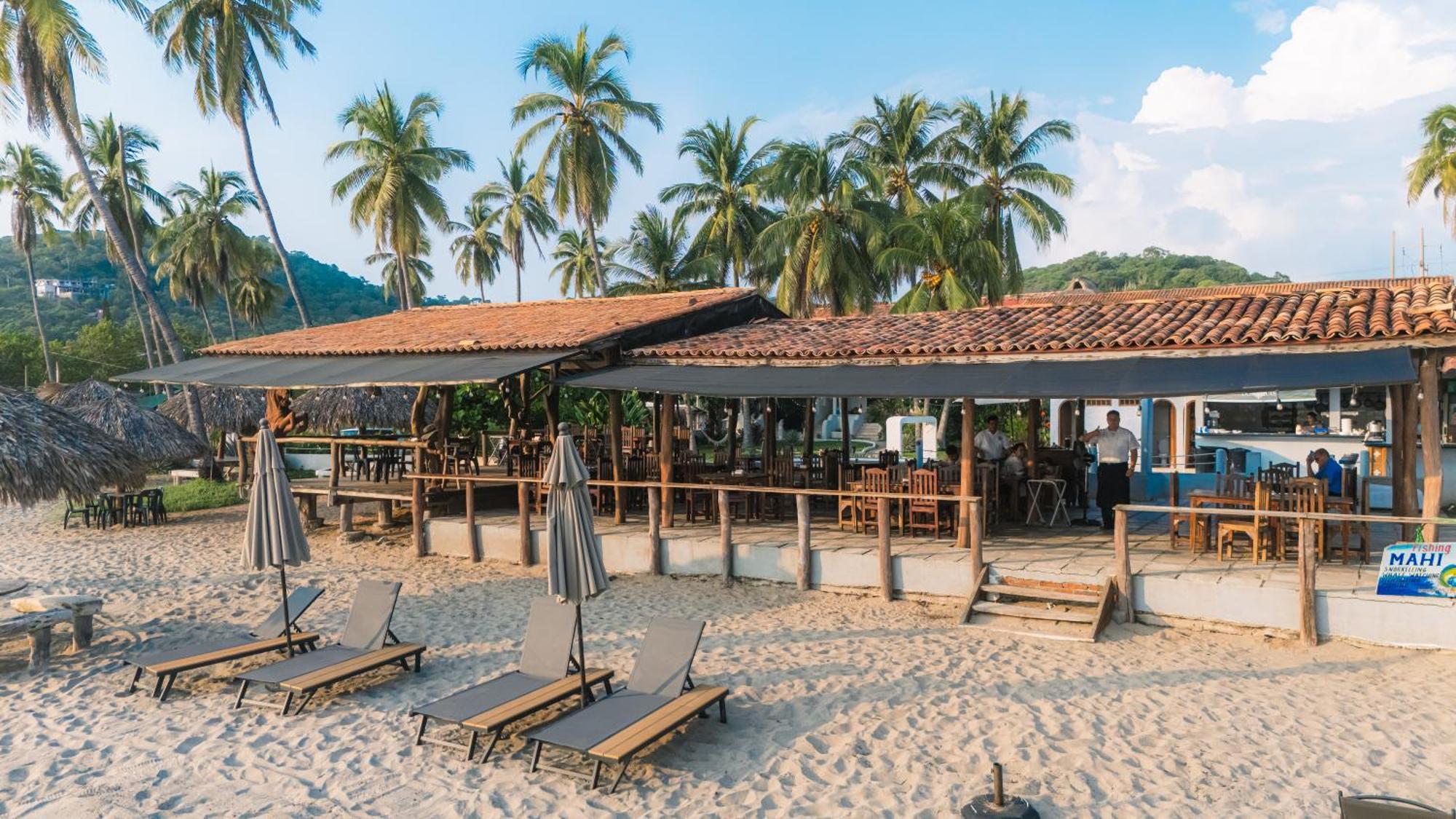 Hotel Tres Santos Troncones Exterior photo