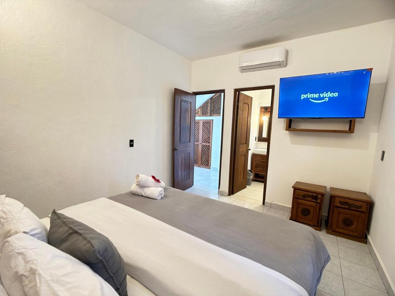 Hotel Tres Santos Troncones Exterior photo
